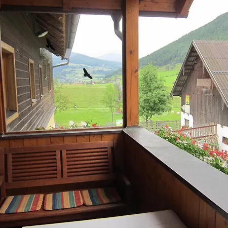 Gut Neusess Farm stay *