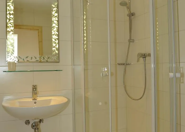 Gut Neusess مزرعة للإقامة